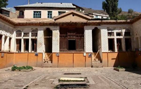 عکسی از خانه نیما یوشیج خانه نیما یوشیج