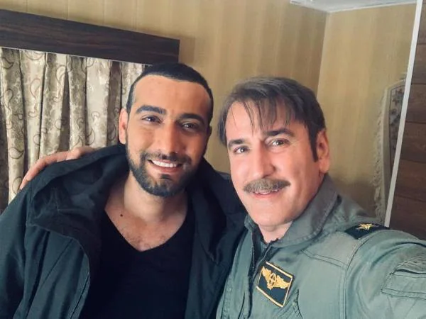 امین اسکندریان و صالح میرزا آقایی در سریال روزهای ابدی امین اسکندریان و صالح میرزا آقایی