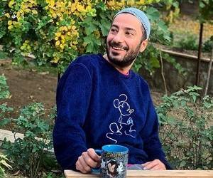 نوید محمدزاده