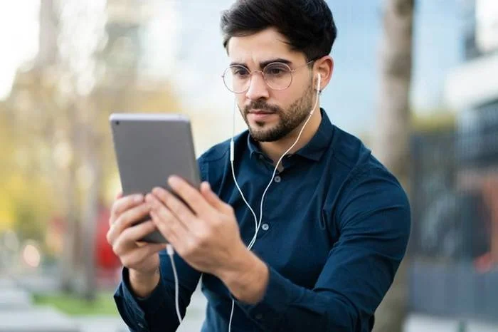 کاهش حجم اینترنت توسط تماس تصویری تماس تصویری