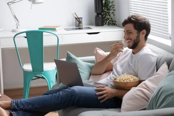 کاهش حجم اینترنت به دلیل مشاهده کردن فیلم مشاهده کردن فیلم