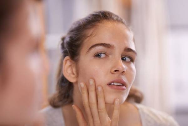 پوست خشک را با سیب زمینی درمان کنید درمان کردن پوست خشک