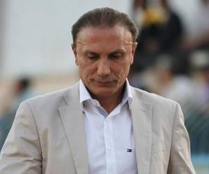 درخشان ، سرمربی سابق پرسپولیس