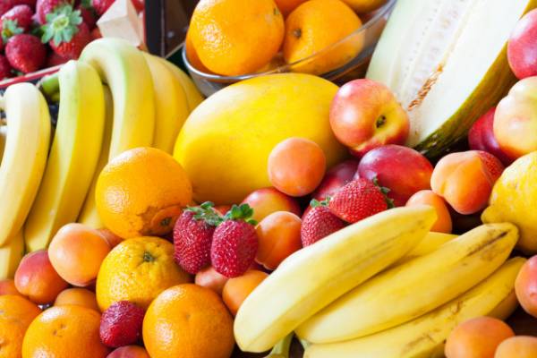میوه ها به بدن انرژی می دهند 