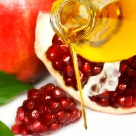 روغن هسته انار برای جوش و پوست روغن هسته انار