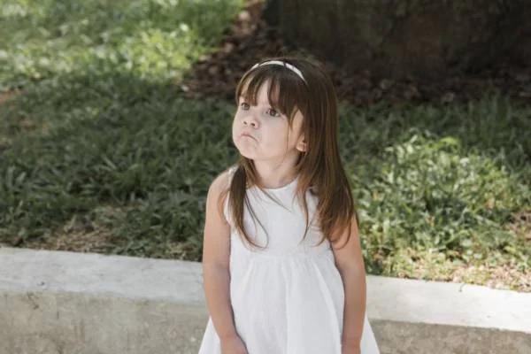 عادات آزاردهنده کودکان عادات بد کودکان