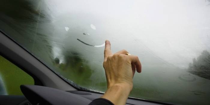 رفع بخار گرفتگی شیشه خودرو