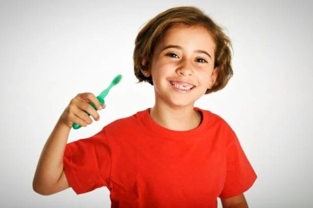 جلوگیری از تغییر رنگ دندان علت عوض شدن رنگ دندان