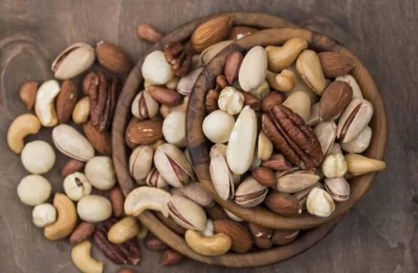 آجیل ها خوردنی های انرژی زا آجیل ها