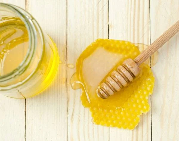 عسل از مواد غذایی انرژی زا مصرف عسل