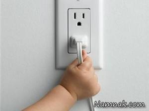 سه شاخه برق ، کودک دو ساله