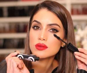 آرایش چشمان ریز