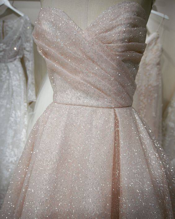 لباس عروس اکلیلی
