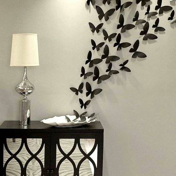 تزیین دیوار با پروانه