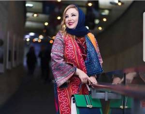 مانتو بازیگران در جشنواره ، همسر جواد عزتی