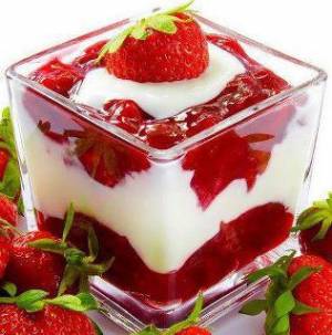 دسر توت فرنگی ، طرز تهیه دسر توت فرنگی