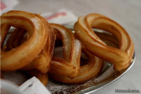 طرز تهیه شیرینی چوروس بامیه اسپانیایی