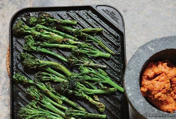 کلم بروکلی کبابی پیش غذای گیاهی