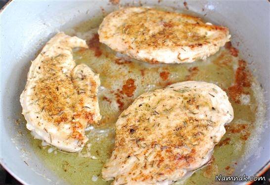 طرز تهیه مرغ سرخ شده با لیمو عمانی مرغ سرخ شده با لیمو عمانی