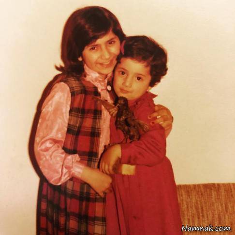 کودکی شبنم قلی خانی و خواهرش