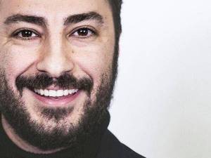 نوید محمدزاده ، بیوگرافی