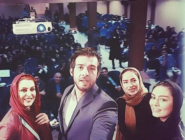 عبدالله روا در کنار سحر قریشی عبدالله روا و سحر قریشی