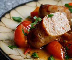 خوراک سوسیس و گوجه و پیاز ، طرز تهیه خوراک سوسیس و گوجه و پیاز