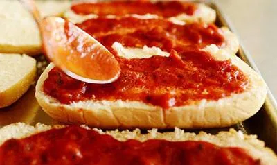 طرز تهیه سس پیتزا سس پیتزا&lrm