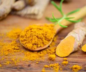 خطرات مصرف زردچوبه