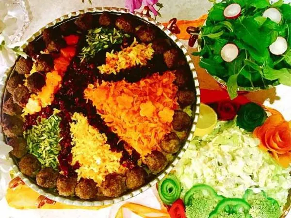 طرز تهیه رزهویج پلو با گوشت قلقلی هویج پلو با گوشت قلقلی