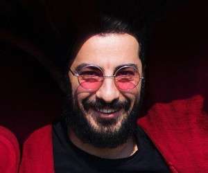 نوید محمدزاده ، بیوگرافی
