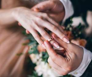 حلقه نامزدی ، حلقه ازدواج