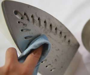 اتو بخار ، تمیز کردن اتو بخار