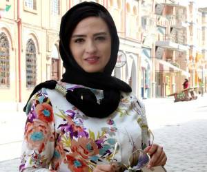 گلاره عباسی ، گلاره عباسی بازیگر
