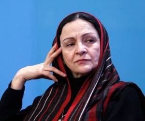 گلاب آدینهِ