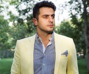 علی ضیا ، مجری جوان