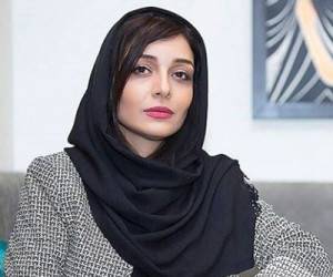 نیوشا ضیغمی ، آزاده نامداری