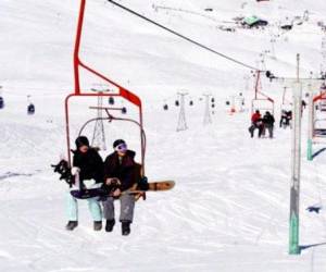 برف بازی تهران