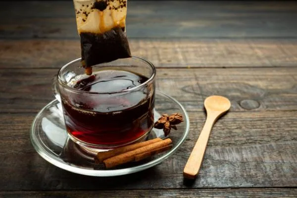 ماسک آبرسان مو خانگی چای کیسه ای