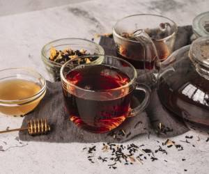 علائم زیاد خوردن چای