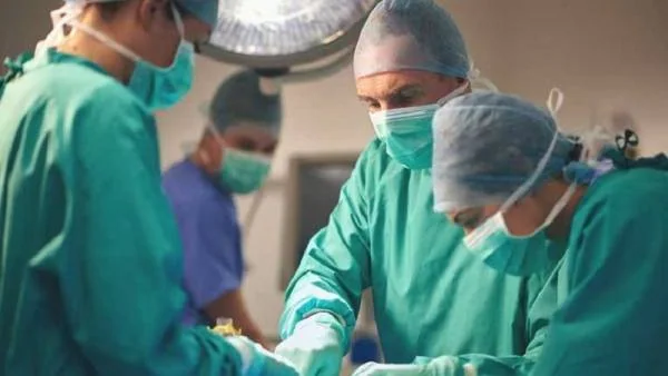 جراحی روده برای درمان دیورتیکولیت جراحی روده