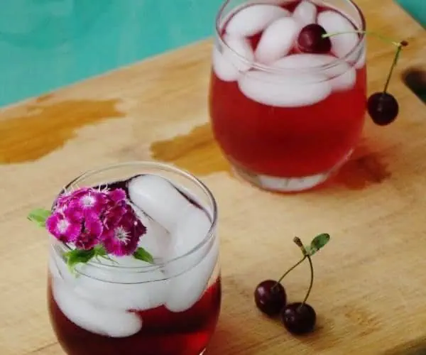 طرز تهیه شربت آلبالو شربت آلبالو