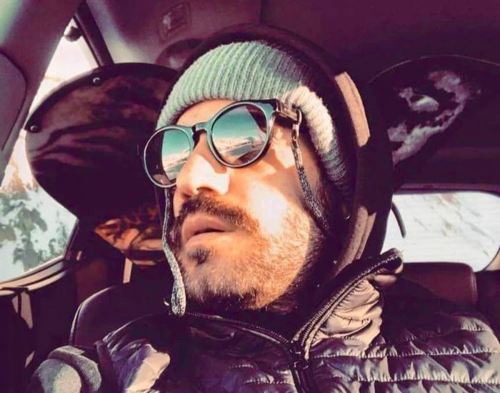 سلفی محمد ولی زادگان هنرپیشه محمد ولی زادگان هنرپیشه