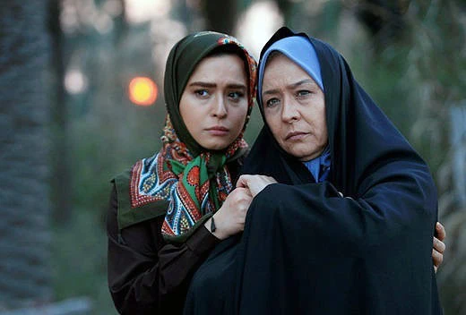بازیگران سریال کیمیا آزیتا حاجیان