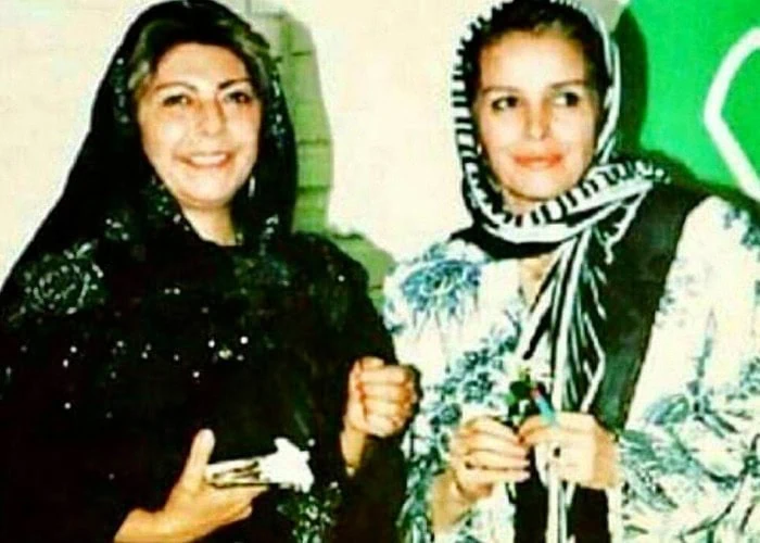 عکس قدیمی ثریا قاسمی و ژاله کاظمی ژاله کاظمی و ثریا قاسمی