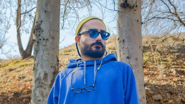 فرشید ناصری در قهوه پدری فرشید ناصری