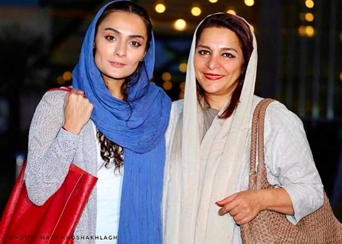 نسبت تهمینه میلانی و السا فیروز آذر تهمینه میلانی و السا فیروز آذر