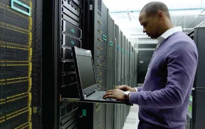 مزایای خرید سرور حرفه ای برای کسب و کارهای اینترنتی