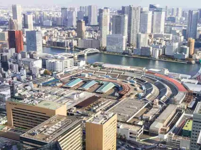 معرفی معبدها و باغهای توکیو: جاذبههایی از تاریخ و آرامش