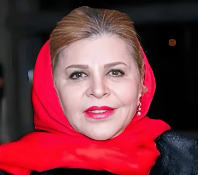 مرحومه زری خوشکام مادر لیلا حاتمی زری خوشکام